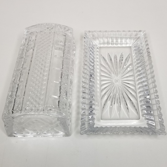 Embossed Diamond Pattern Design Covered Butter Dish Glass 1/4lb Butter Keeper - Picture 4 of 12